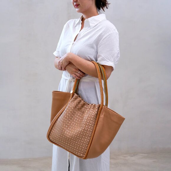 Stelar Negara Gathered Leather Tote Bag - Picture 7 of 7